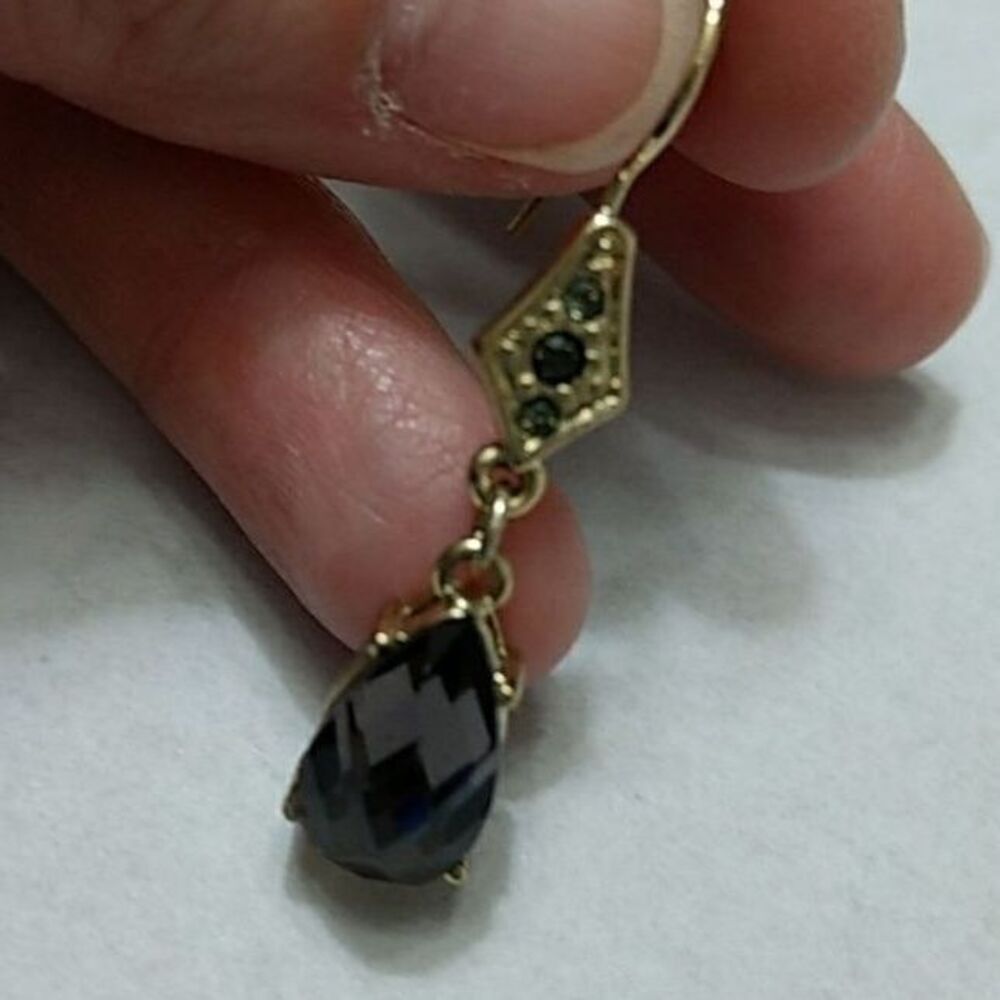 Gold tone purple stone earrings teardrop rhinestone